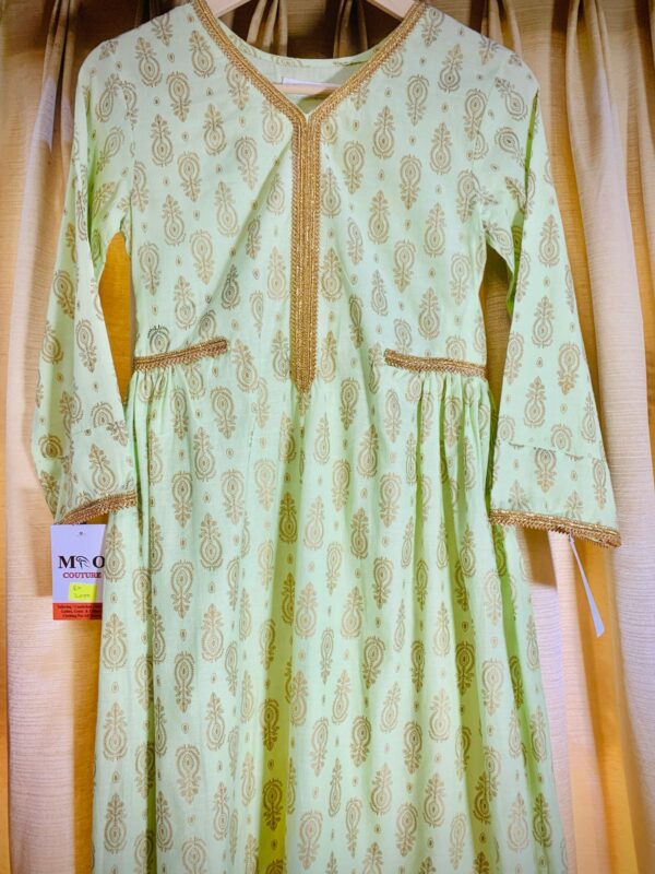 Elegant Pastel Green Ethnic Kurti with Golden Paisley Print and Embellishments - Image 4