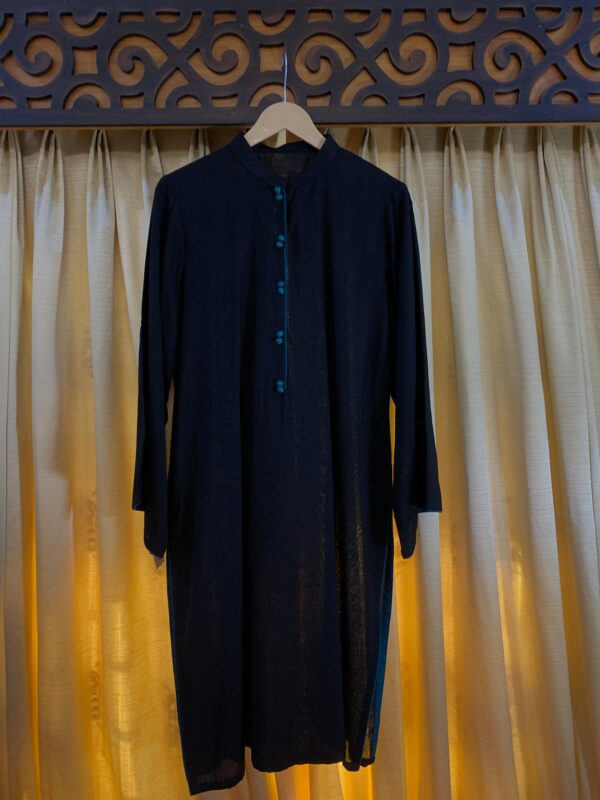 Midnight Oasis – Noir Three-Piece Kurta Set with Teal Veil & Handcrafted Details - Image 5